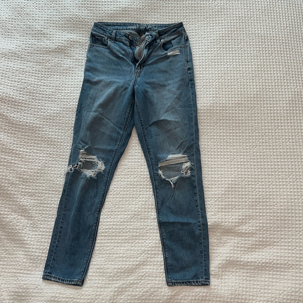 American Eagle mom jeans